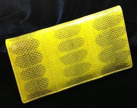 黄色い財布.jpg